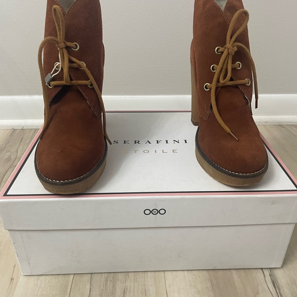 NEW-Serafin Etoile-Suede Lace-Up Ankle Boots in Rust size 36